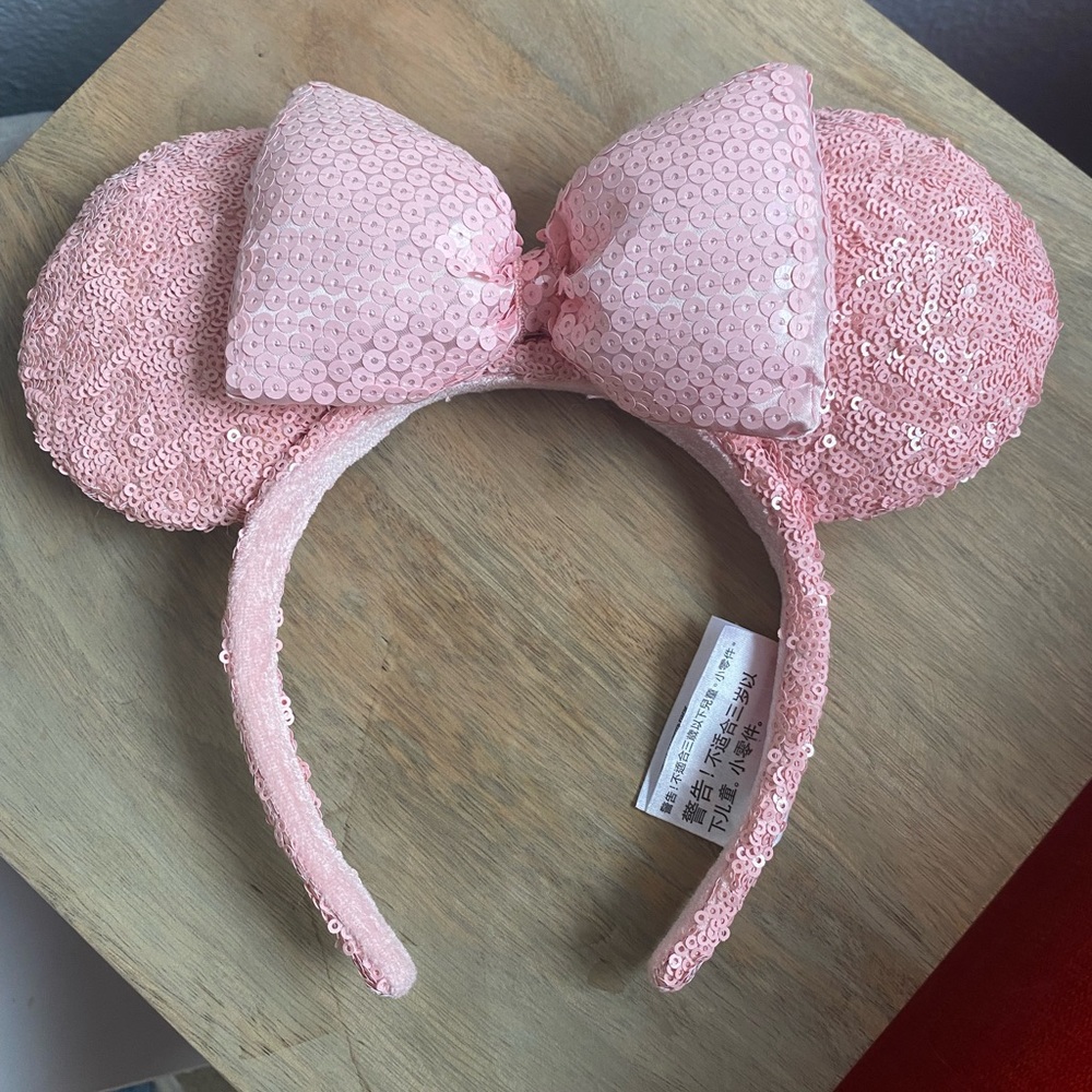 Millennial pink Minnie Mouse ears